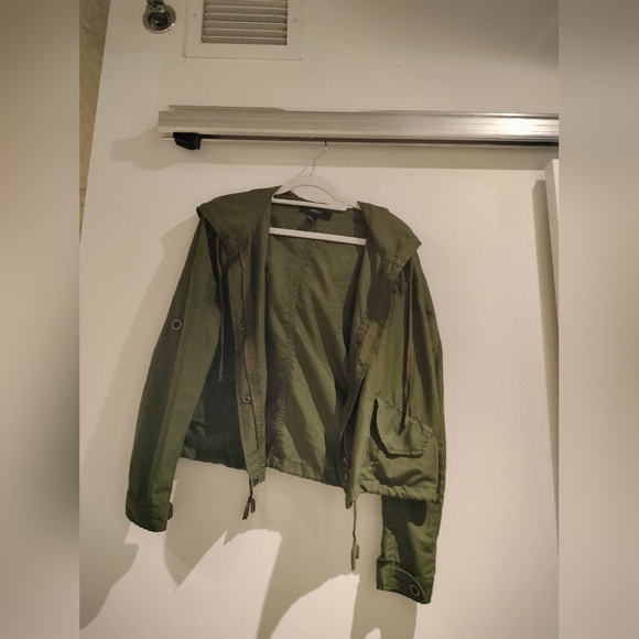 Light Zip Up Hooded Jacket - Picture 3 of 10